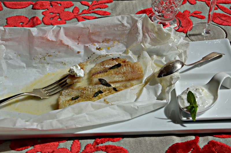 Pesce al cartoccio aromatizzato alla vaniglia