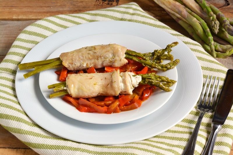 Involtini di pollo e asparagi