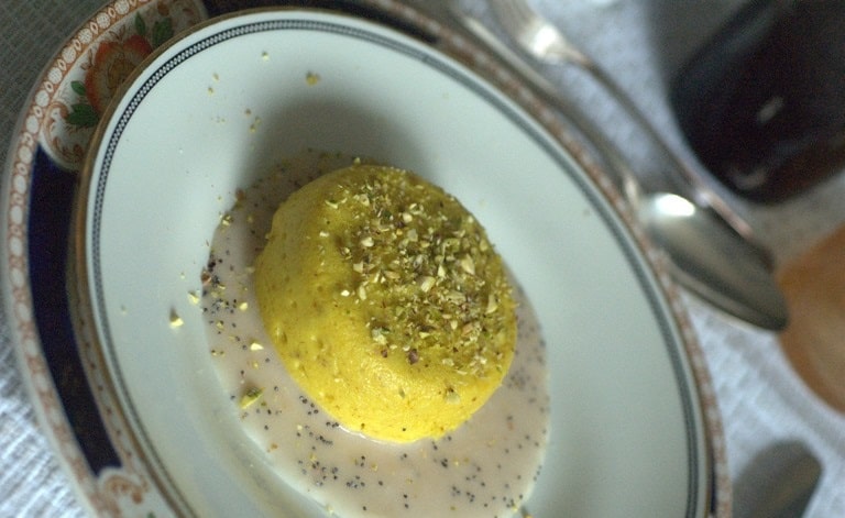 Sformatini di sedano rapa con salsa ai cannellini
