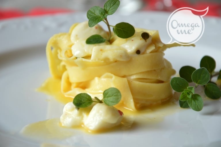 Tagliatelle in salsa d’uovo e maggiorana