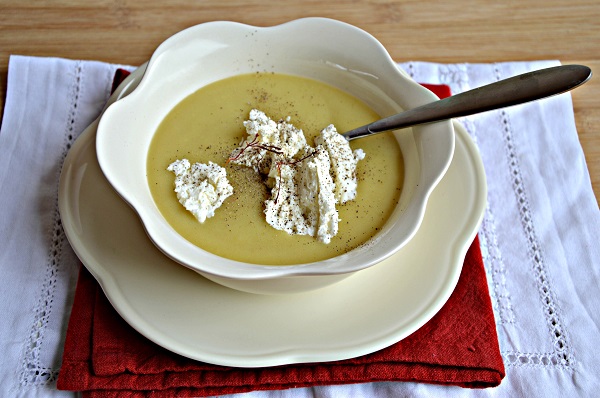 Crema di patate rosse con crescenza e zenzero