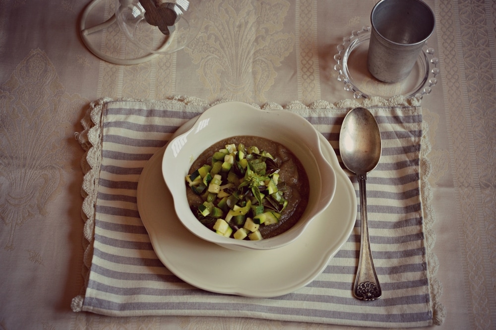 Vellutata di melanzane con dadolata di verdure