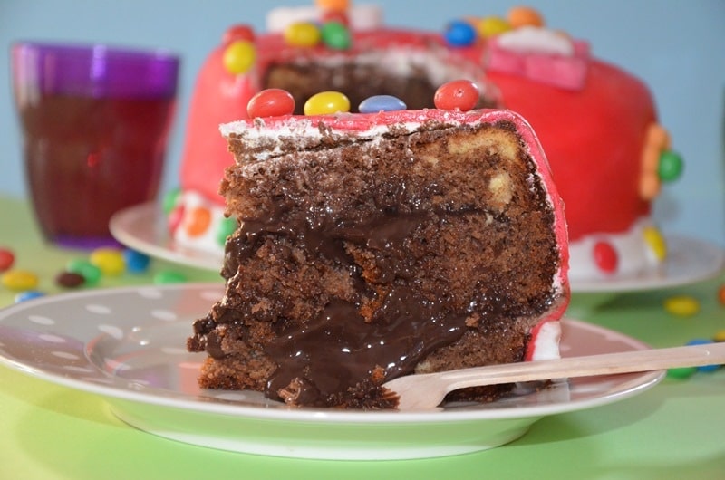 Torta Buon Compleanno al cioccolato
