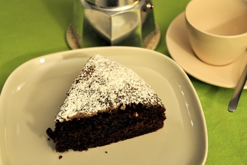 Torta morbida al caffè e cioccolato “365 dolci all’anno”