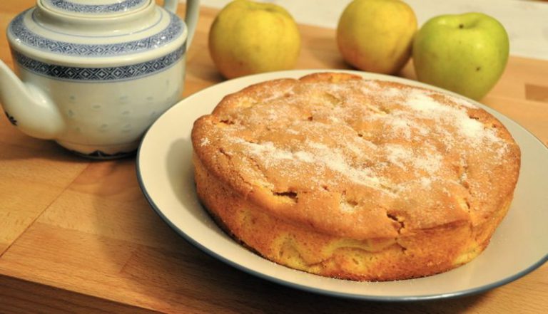 torta di mele senza burro e latte intera