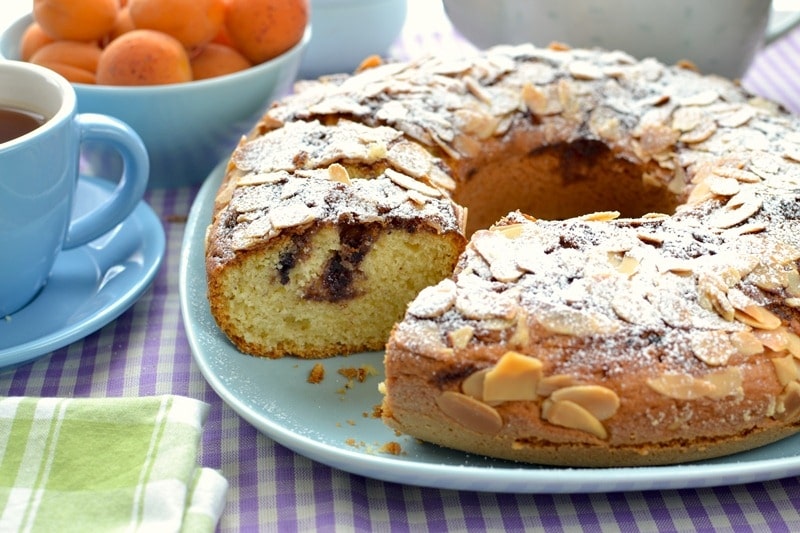 Ciambella mandorle e mirtilli