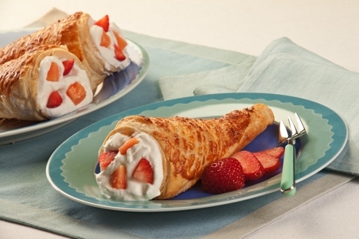 Cornucopie di pasta sfoglia “Dolci alla frutta”