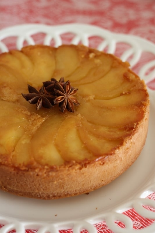Torta rovesciata alle mele e anice stellato