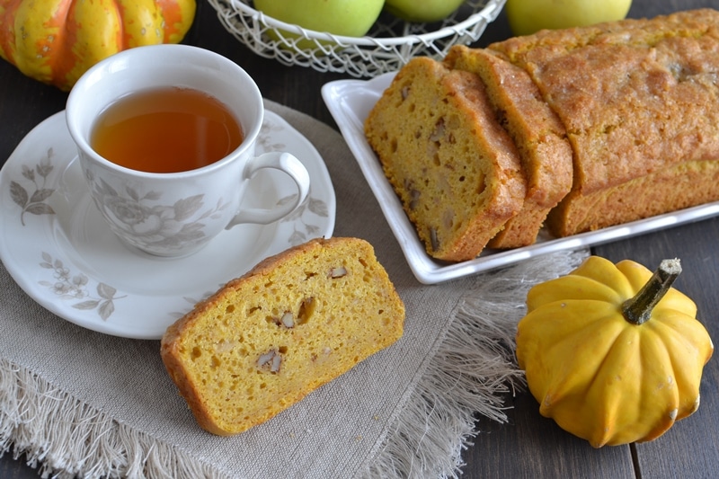 Plumcake di zucca, mela e noci