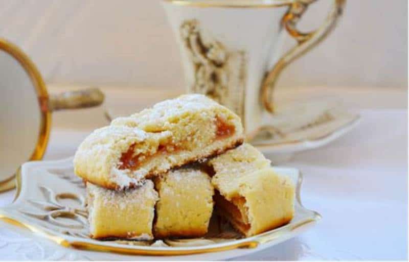 Biscotti morbidi ripieni