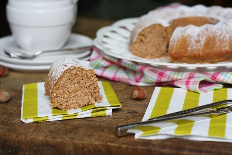 Ciambella con farina di castagne e nocciole