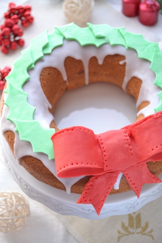 Ciambella con ghirlanda di Natale