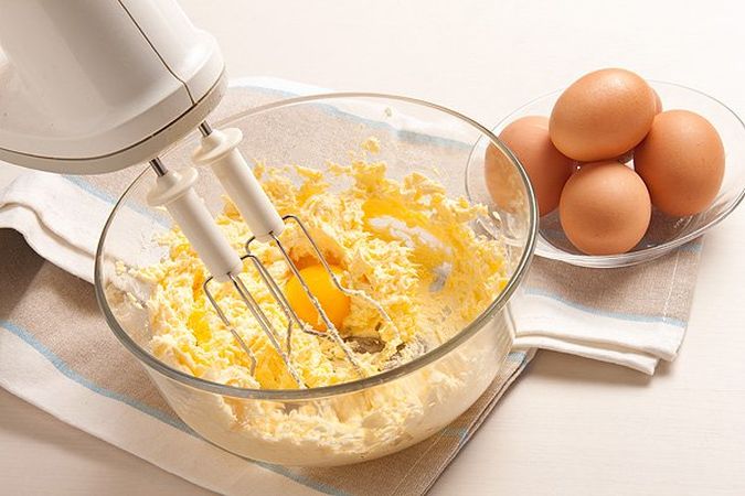 Preparazione torta paradiso senza burro - step 1