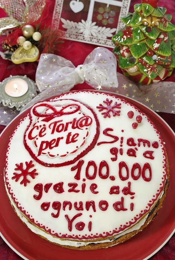 Torta per i 100.000 amici di Facebook