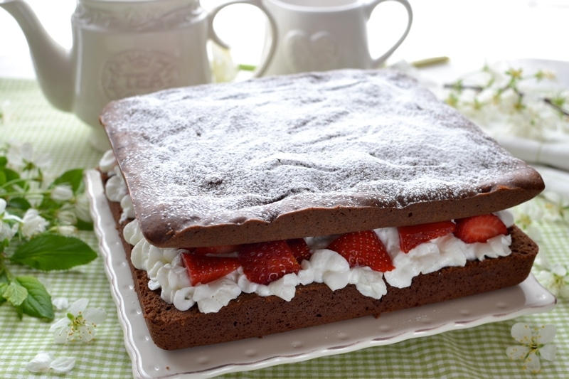 Torta brownie alle fragole