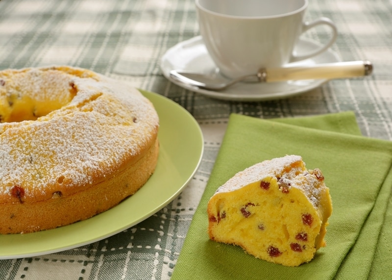 Ciambella con gocce di frutta