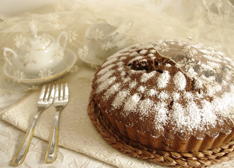 Torta ai 3 cioccolati e cacao