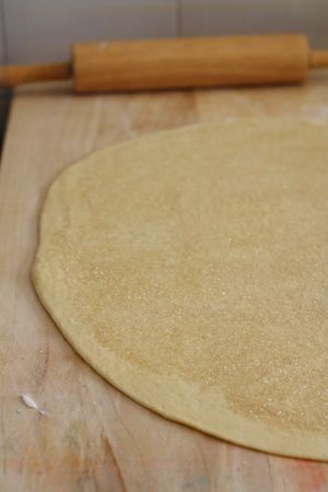 Treccia russa: arrotolare la pasta