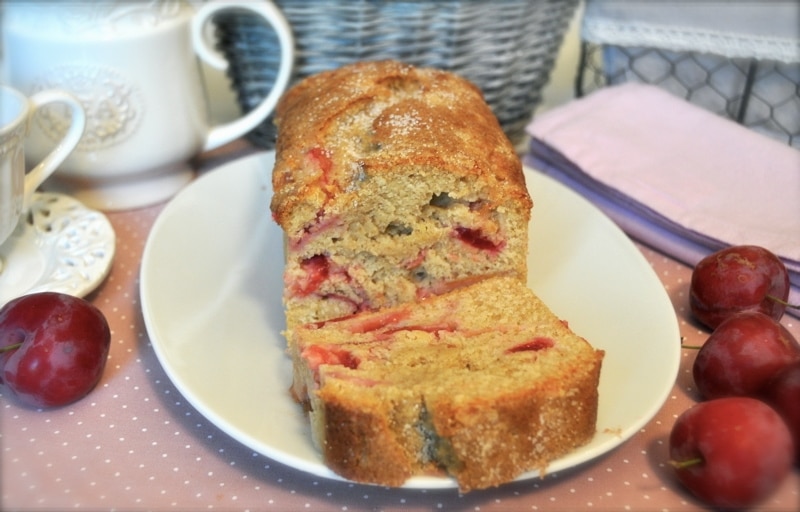 Plumcake integrale alle susine