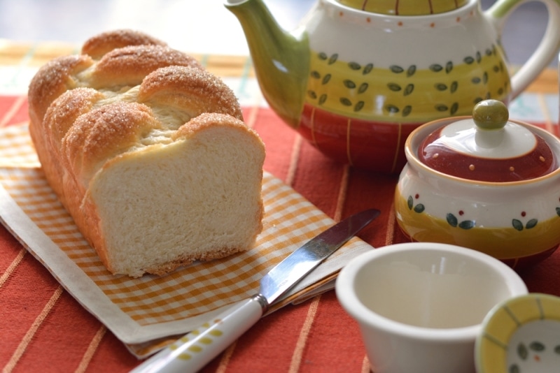 Treccia di brioche al miele