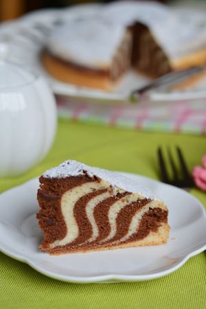 Torta zebrata senza uova: infornare
