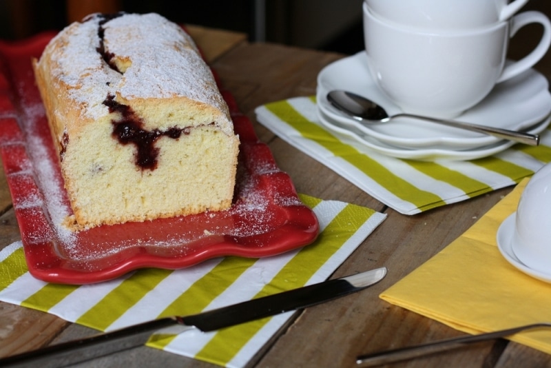 Plumcake con cuore di marmellata
