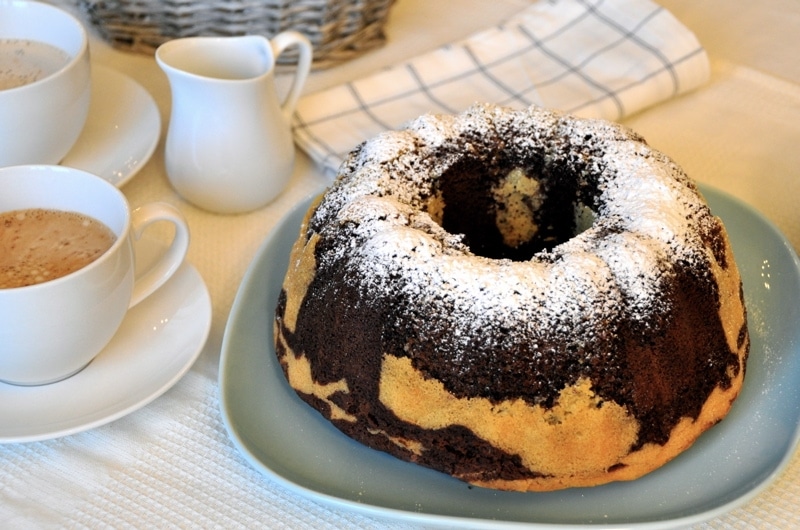 Torta variegata al cacao