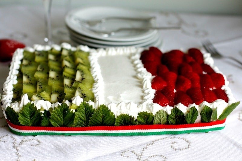 Torta bandiera, torta fragole panna e kiwi