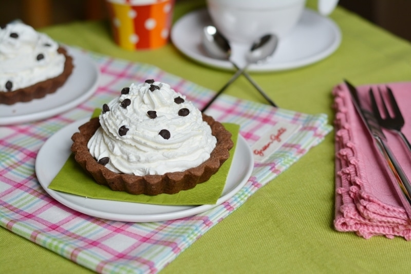Crostatine al cacao con mousse di ricotta