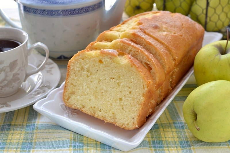 Plumcake semplice allo yogurt