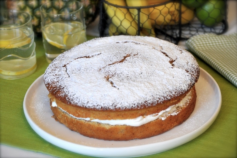 Torta alla frutta tropicale