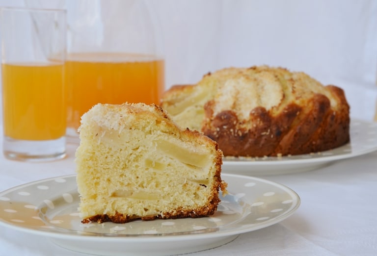 Torta di mele e cocco