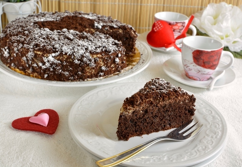 Torta al cioccolato con crema al Mou