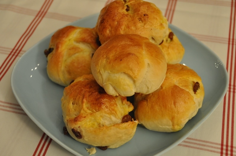 Panini dolci all’uvetta “Dolcenatale”