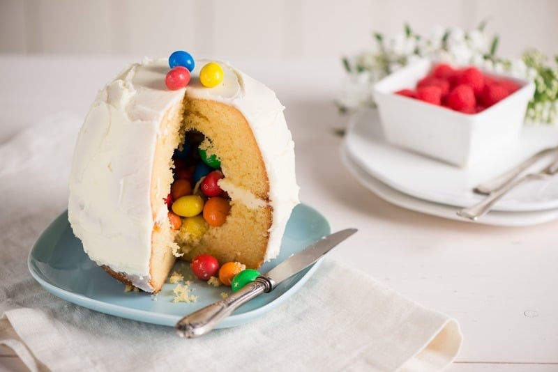 Pinata cake