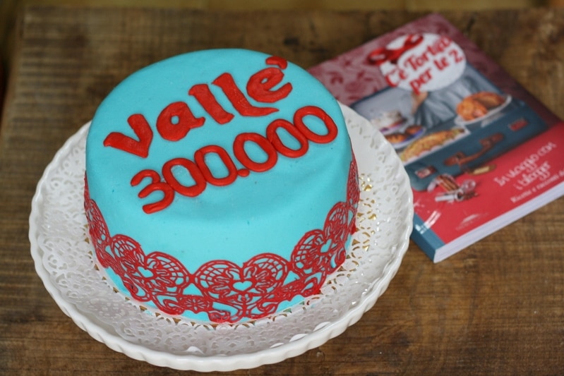 300.000 Amici di facebook e cake design
