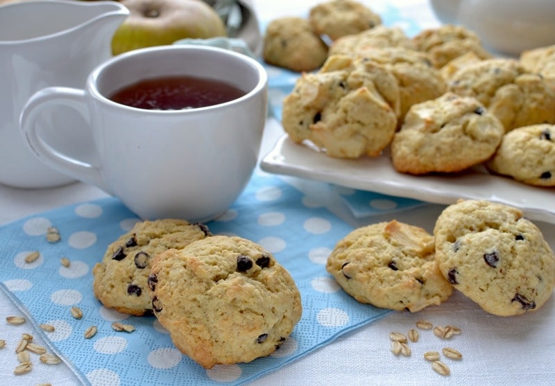 Bocconcini di mela avena e cioccolato