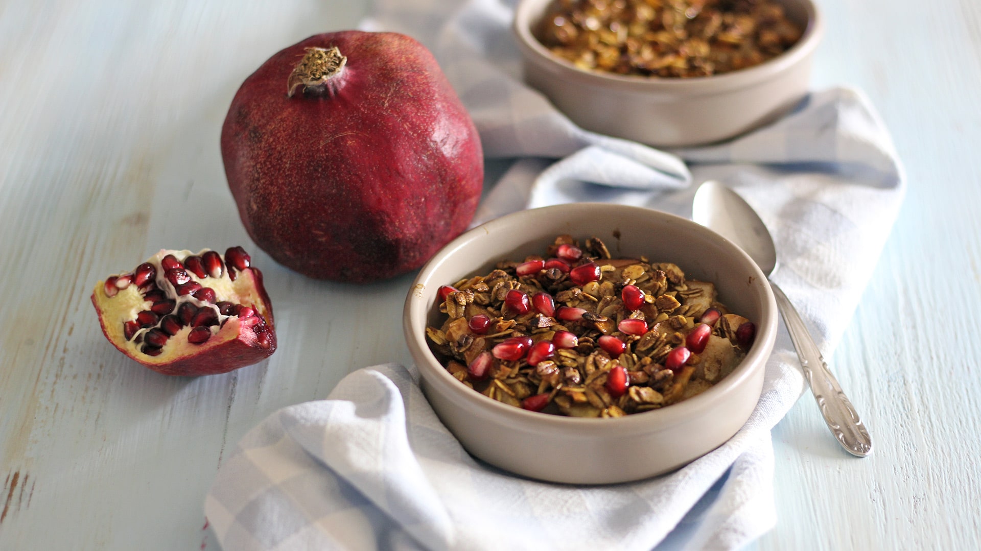 Crumble di pere e melagrana