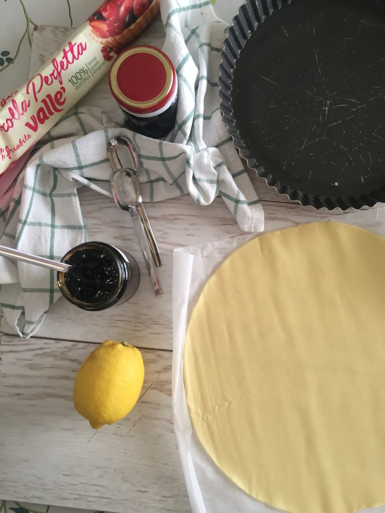 Crostata di marmellata di ciliegie e limone 1