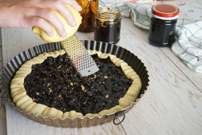 Crostata di marmellata di ciliegie e limone 3