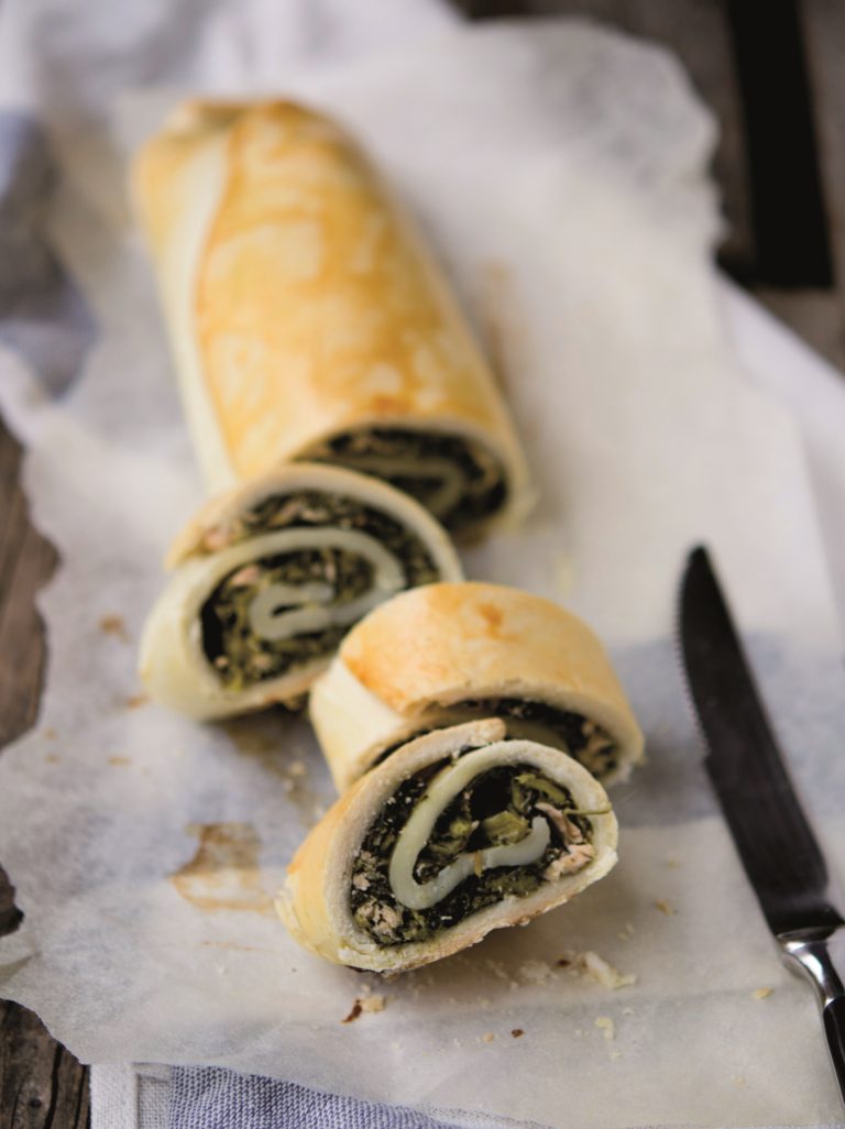 Rotolo salato con erbette e sgombro 5