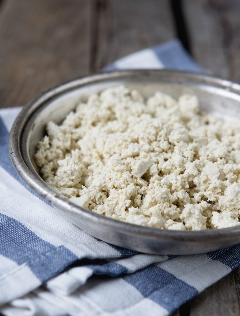 Cipolle rosse ripiene di tofu strapazzato al curry 4