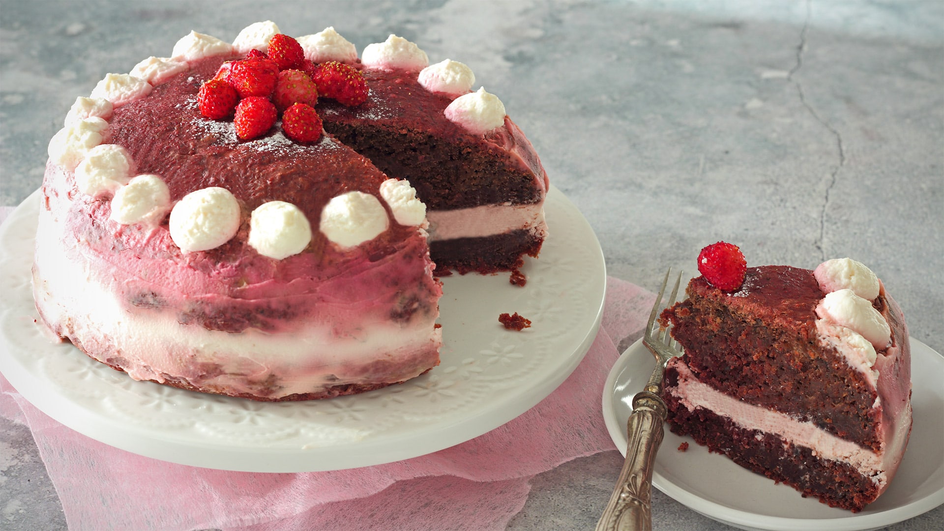 Red velvet cake con barbabietola