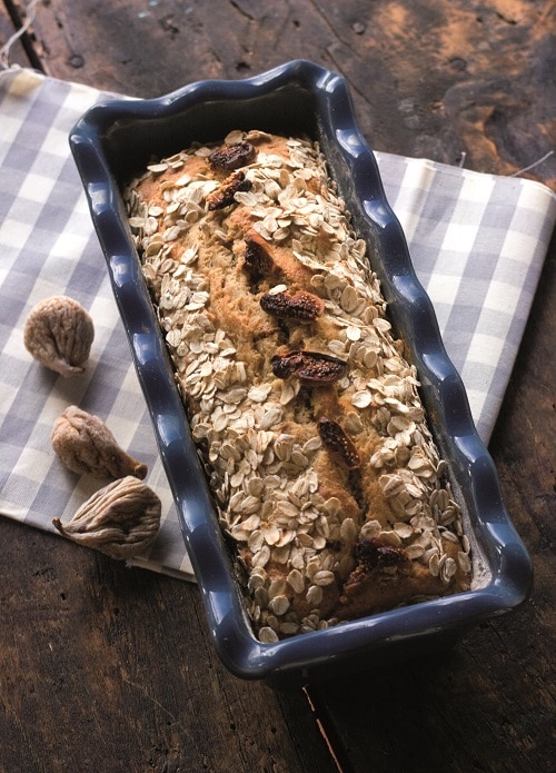 Plumcake con fichi secchi, vaniglia e fiocchi d’avena