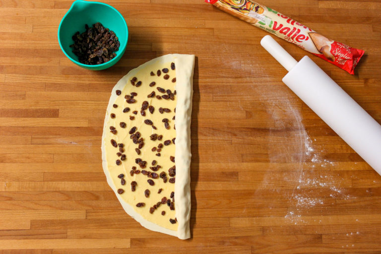 girelle di sfoglia con crema e uvetta vallé passaggio 2