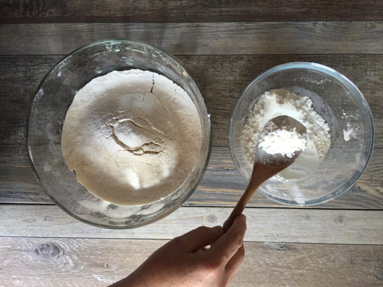 Preparazione torta di mele senza burro - step 2