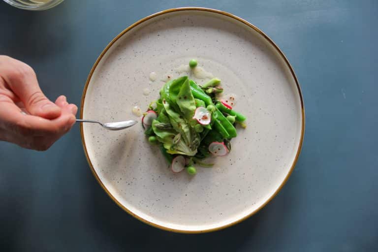 Insalata primaverile di verdure cotte e crude, citronette miele e senape - Step 5