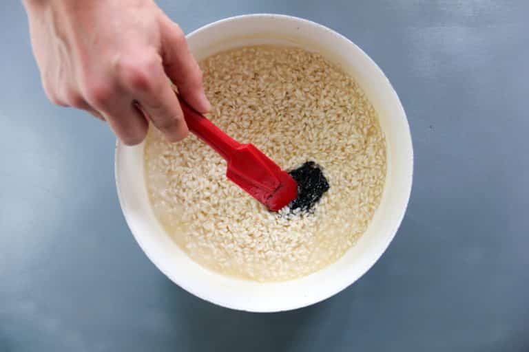 Risotto al nero di seppia, prezzemolo e limone - Step 2