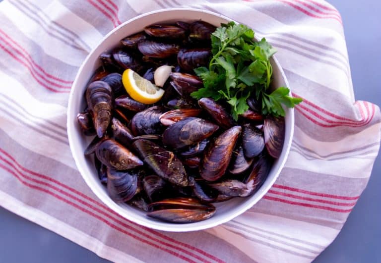 Tagliolini di pasta fresca, cozze, zafferano ed erba cipollina - Step 5