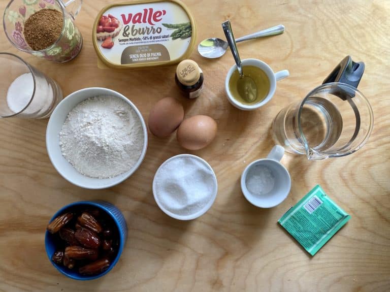 Sticky toffee pudding con crema al caramello (1)